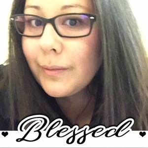 Meet your Posher, Crystal